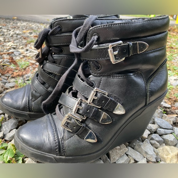 Michael Kors Black Wedge Ankle Boots - Picture 1 of 6